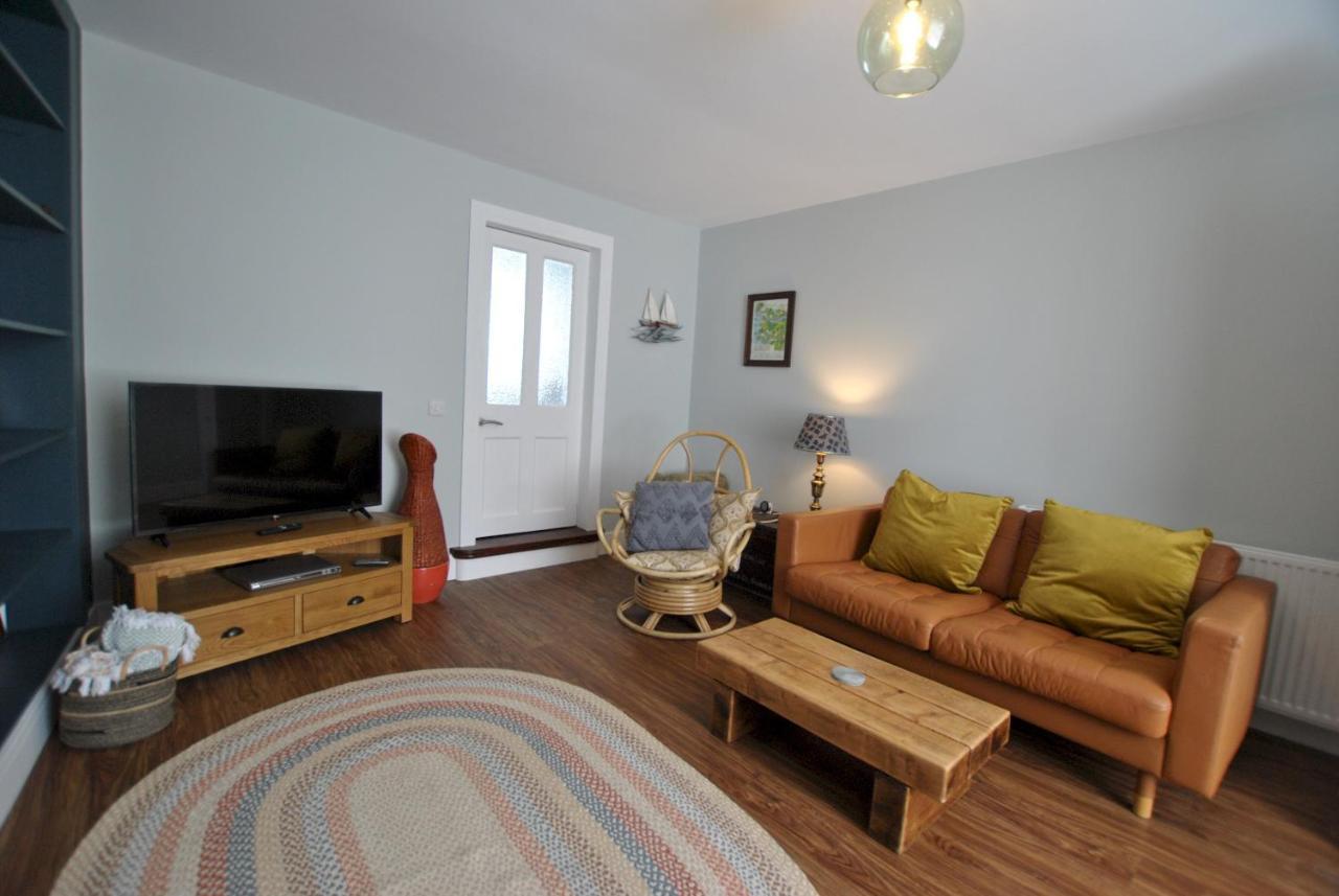Auld Fishers Catch- Homely Apartment Near The Sea アンストラザー エクステリア 写真