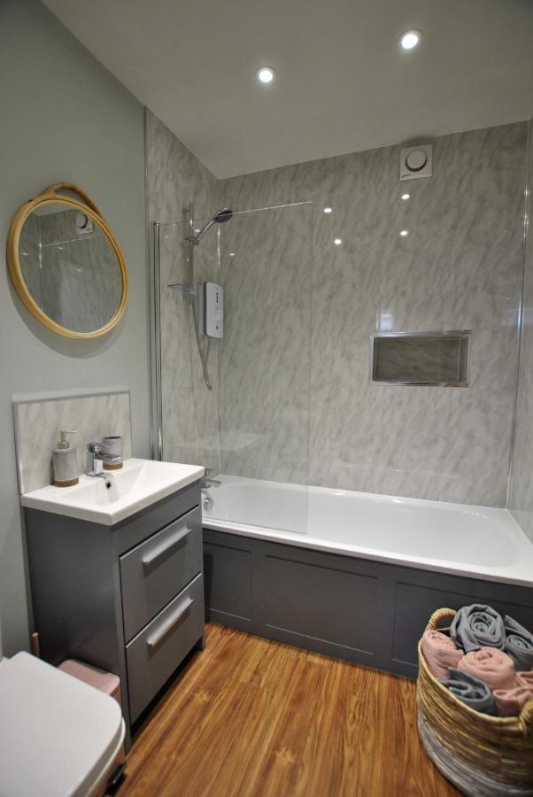 Auld Fishers Catch- Homely Apartment Near The Sea アンストラザー エクステリア 写真