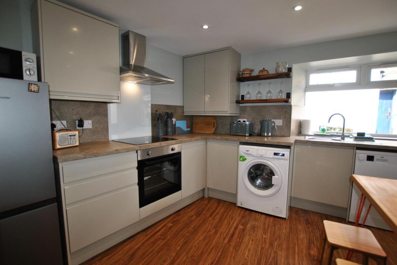 Auld Fishers Catch- Homely Apartment Near The Sea アンストラザー エクステリア 写真
